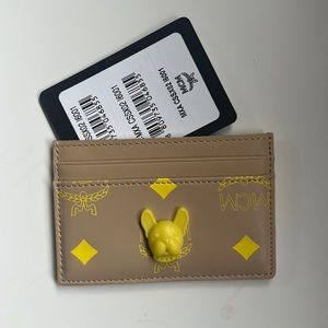MCM LEATHER AREN MINI PUP CARD CASE IN CROISSANT NWT
